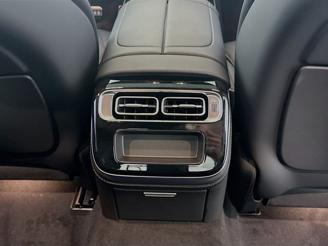New 2026 MANUFAKTUR Moonlight White Metallic Mercedes-Benz S 580 image 26