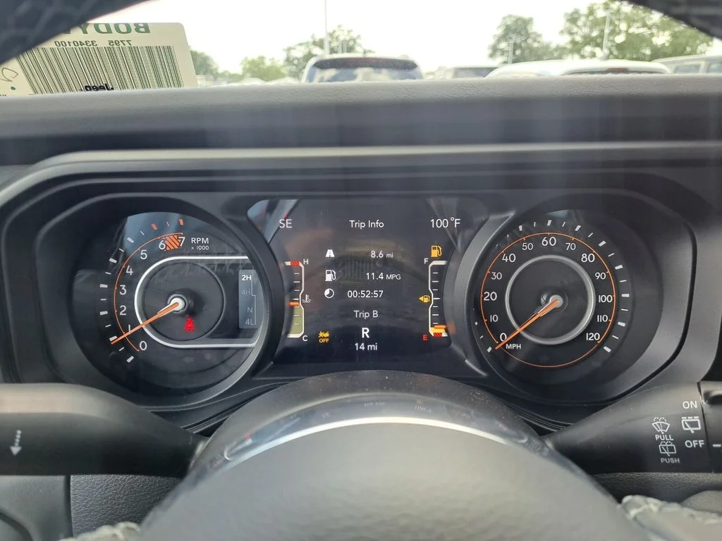2025 Jeep Wrangler 4-Door Sahara - Photo 12