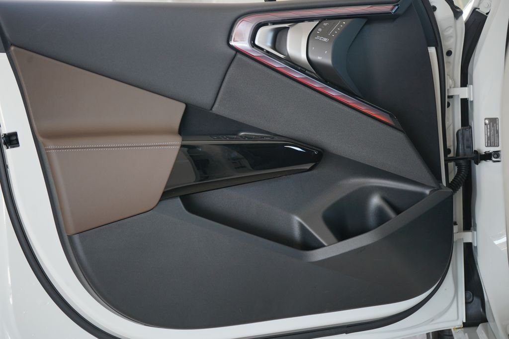 New 2026 Alpine White BMW 30 xDrive image 8