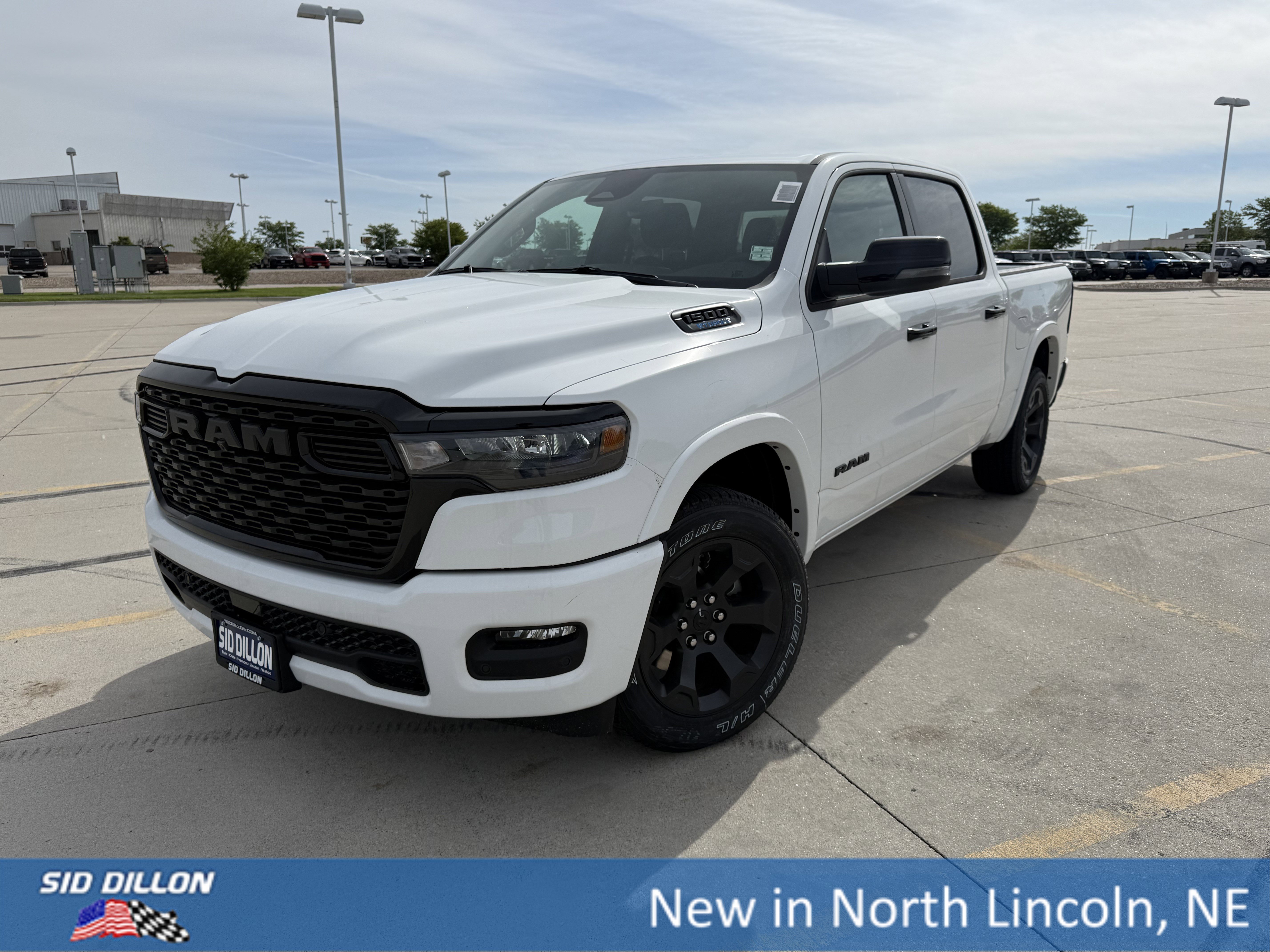 New 2026 Bright White Clear-Coat Exterior Paint RAM Big Horn image 1