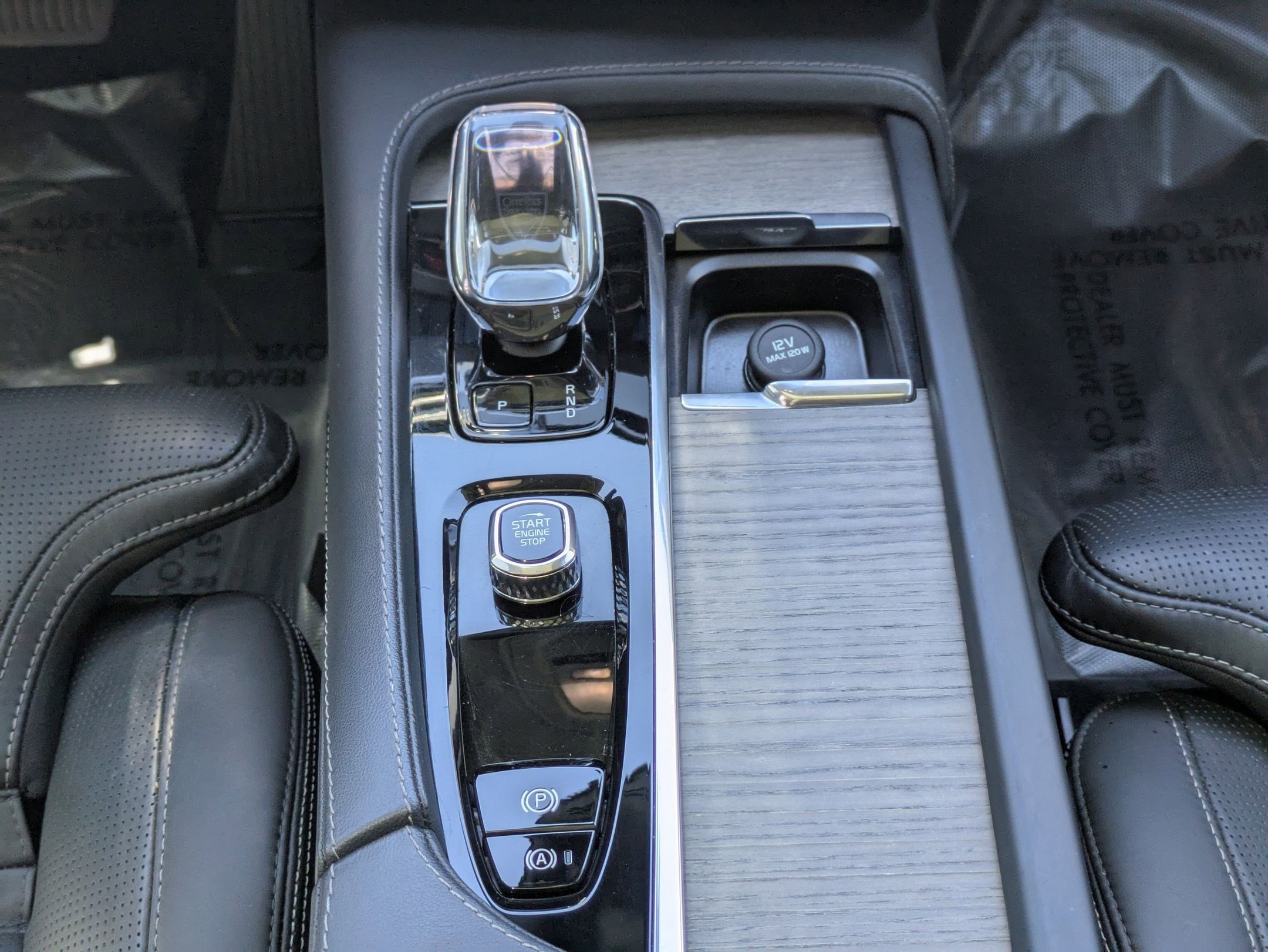 Certified Used 2023 Crystal White Volvo Ultimate image 24