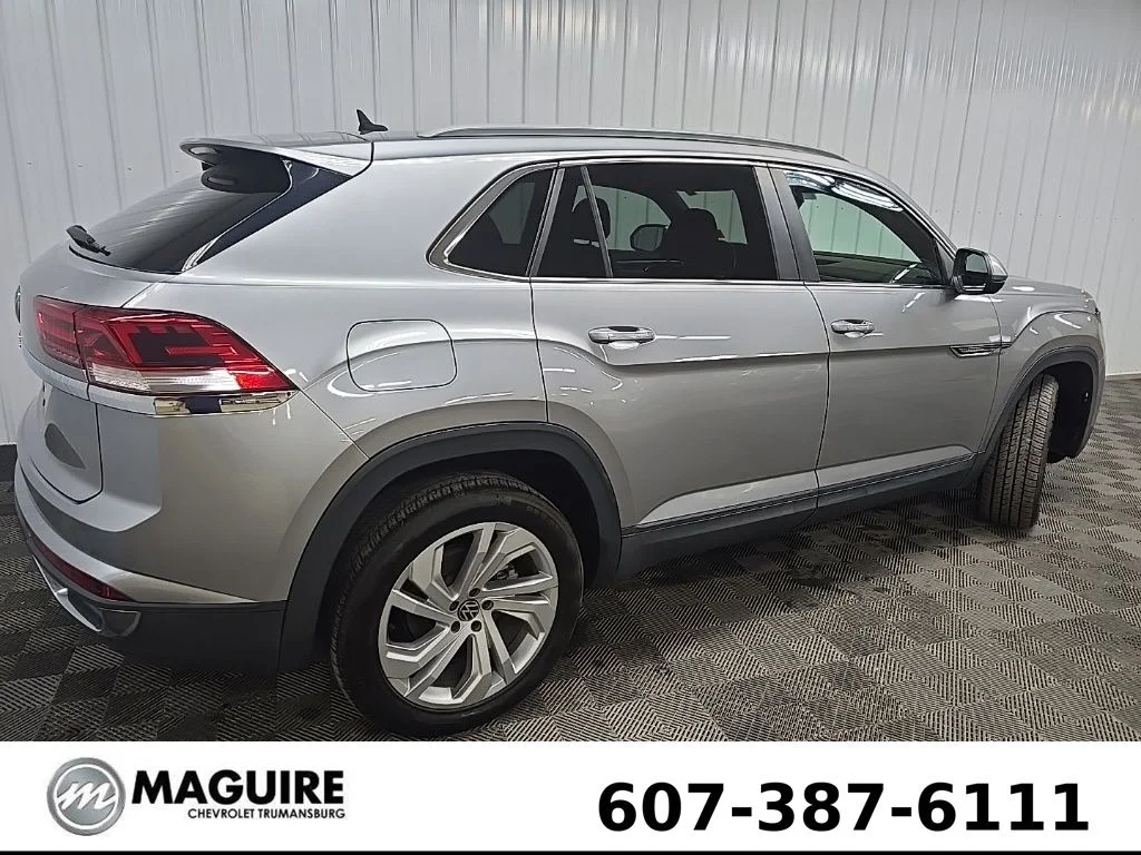 Used 2020 Silver Volkswagen 3.6L V6 SEL image 3