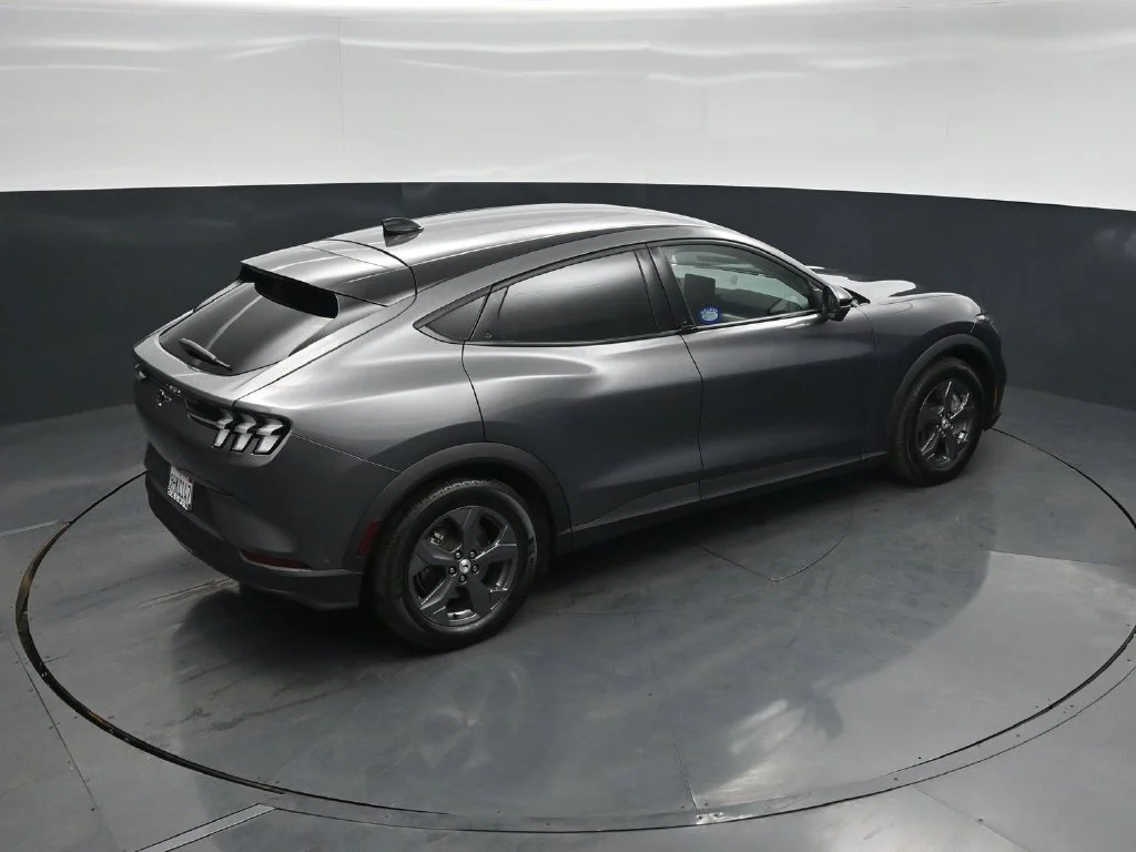 Used 2023 Gray Ford Select image 36