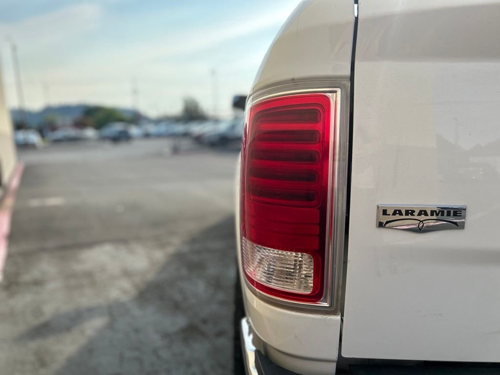 Used 2016 White Ram Laramie image 8