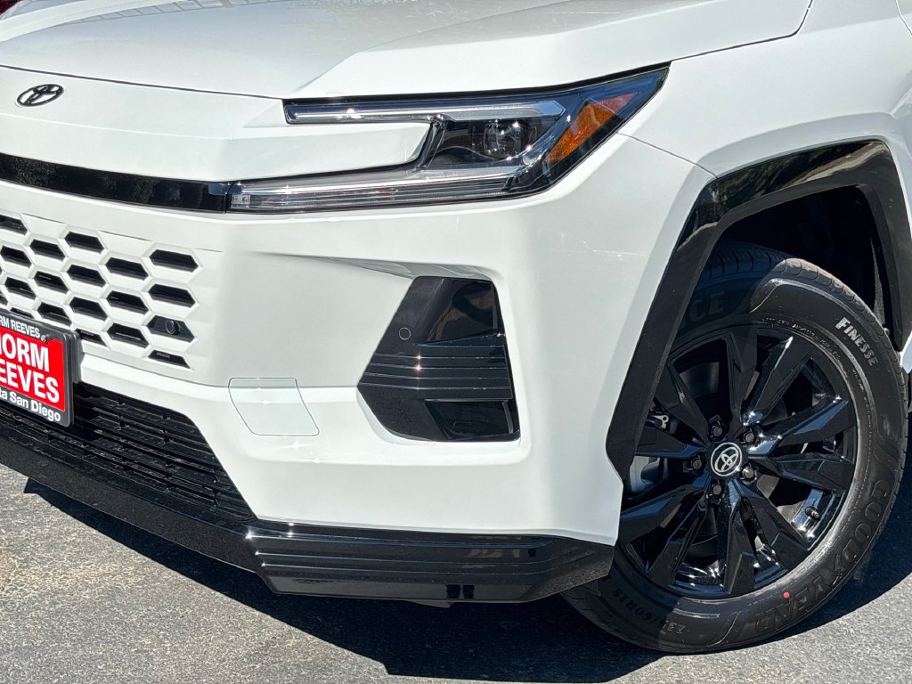 New 2026 Ice Cap Toyota  SE image 3