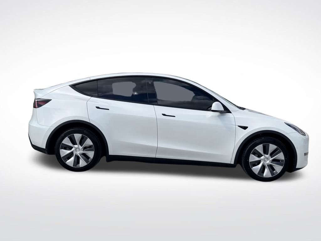Used 2021  Tesla Long Range image 7