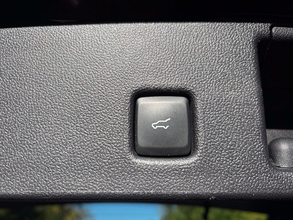 Used 2025 Black Ford Platinum image 14