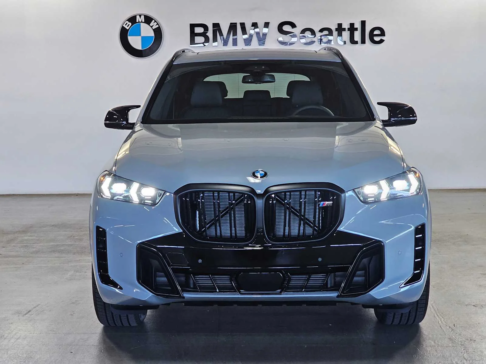 New 2026 Brooklyn Grey Metallic BMW M60i image 6