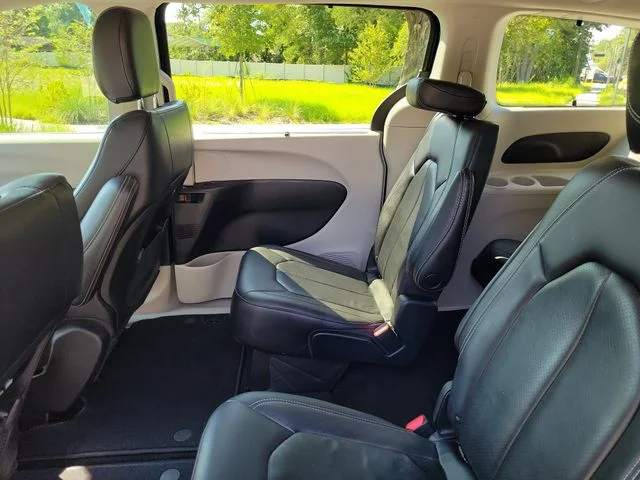Used 2022 Blue Chrysler Touring L image 15