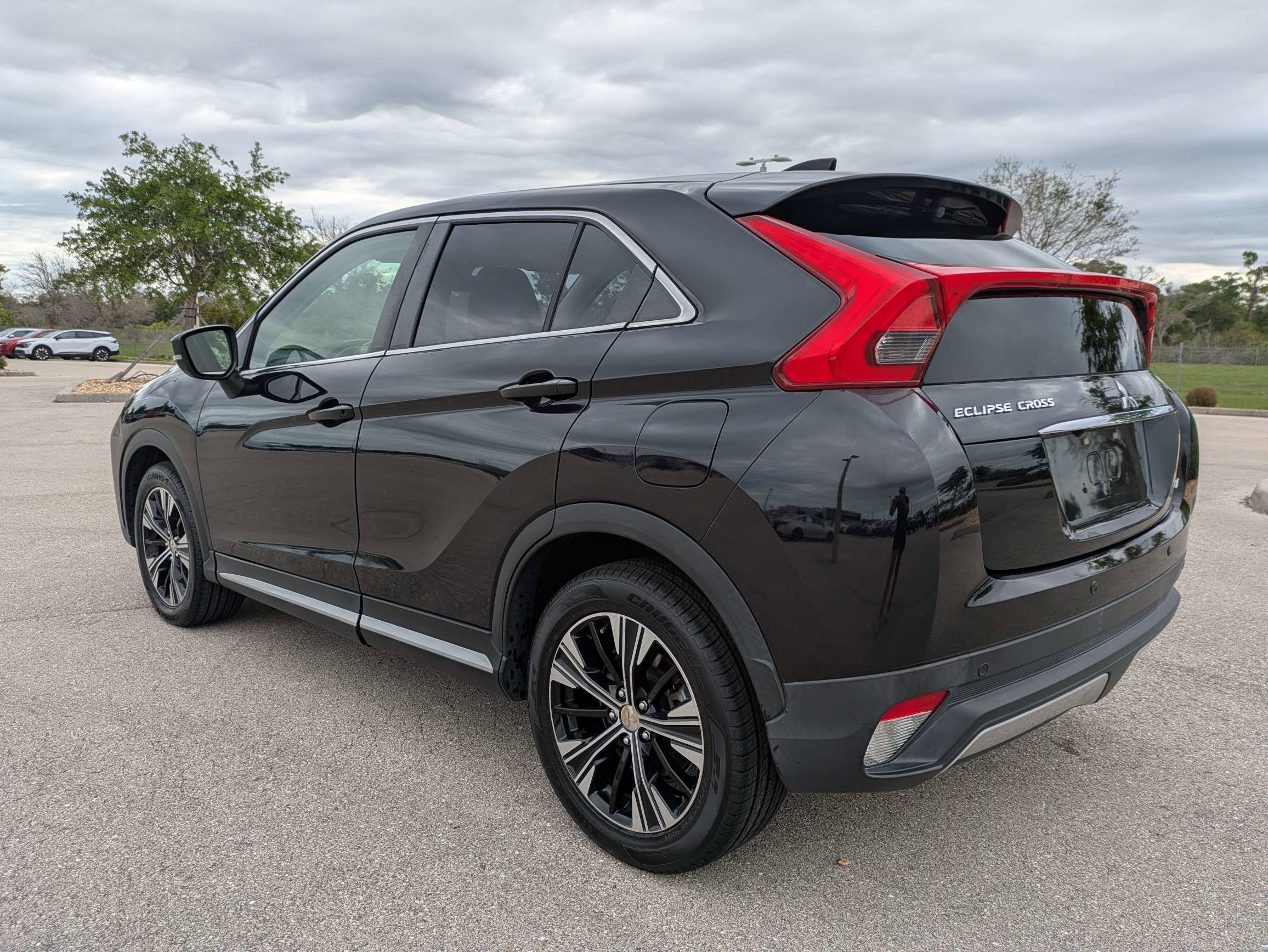Used 2020 Tarmac Black Metallic Mitsubishi SE image 7