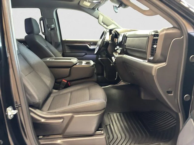 Used 2024 Black GMC Elevation image 16