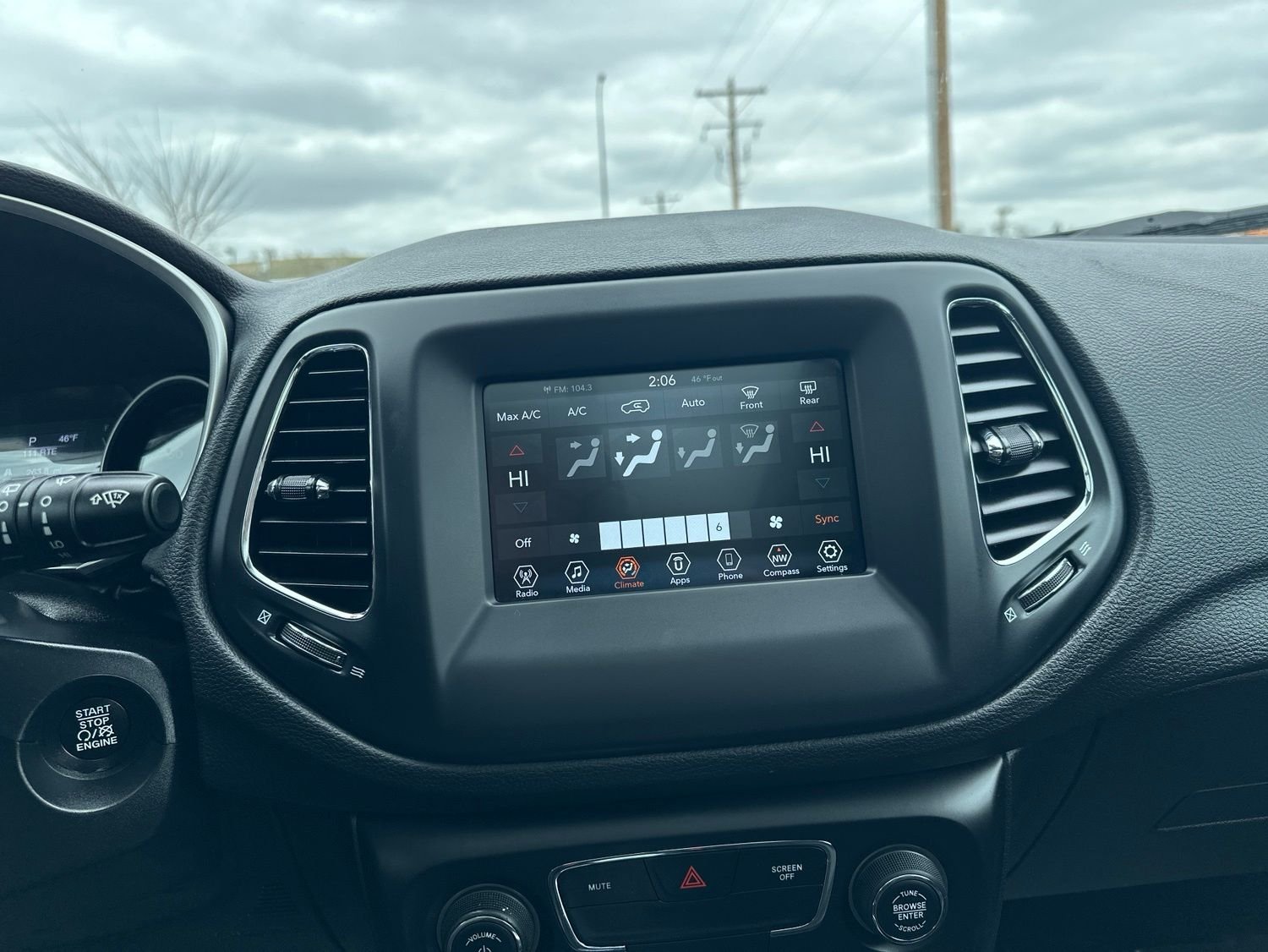 Used 2021 Blue Jeep Latitude image 47