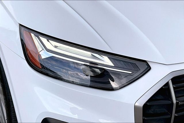 Used 2023 White Audi 40 Premium Plus image 31