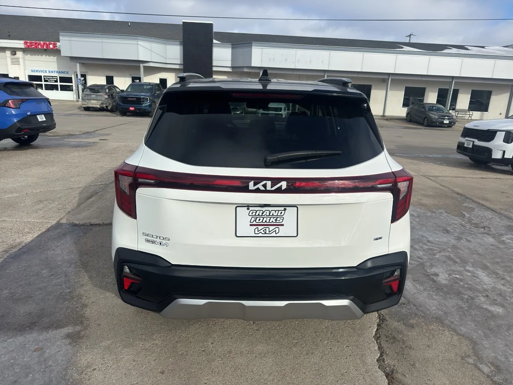 Certified Used 2024 White Kia SX image 6