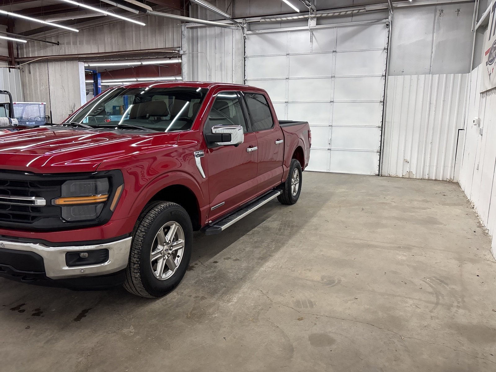 2024 Ford F-150 XLT photo 4