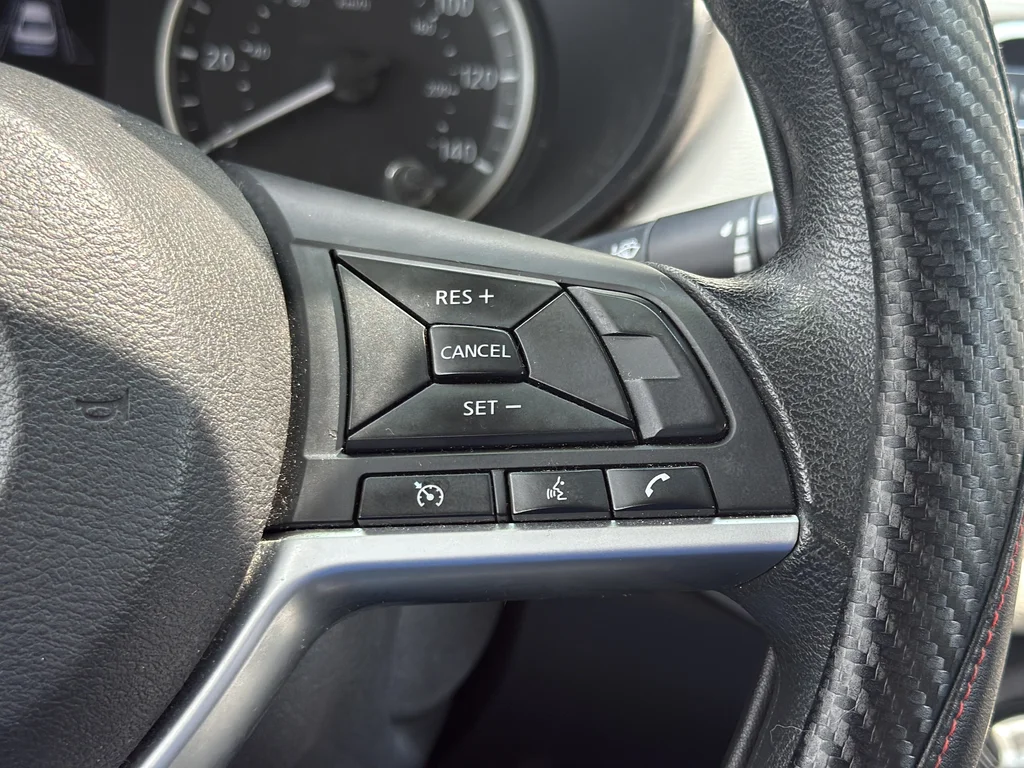 Used 2021 Black Nissan 1.6 SV image 21