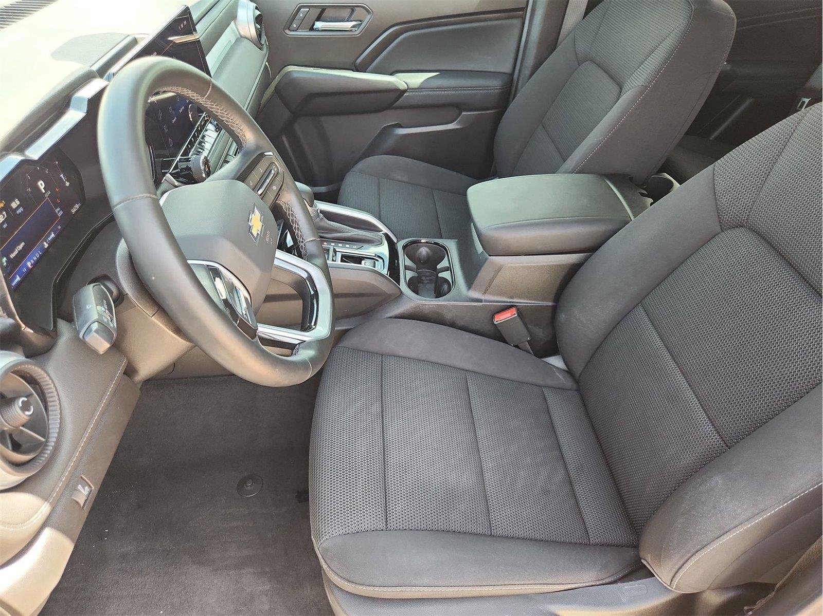 2026 Chevrolet Colorado LT - Photo 9
