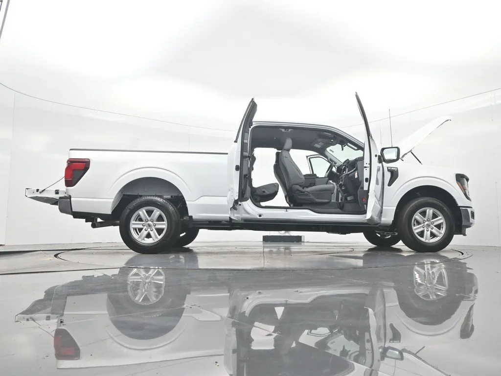 New 2026 Oxford White Ford XL image 54