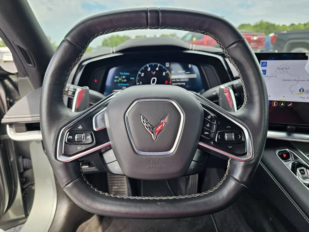 Used 2023 Hypersonic Gray Metallic Chevrolet 2LT image 17