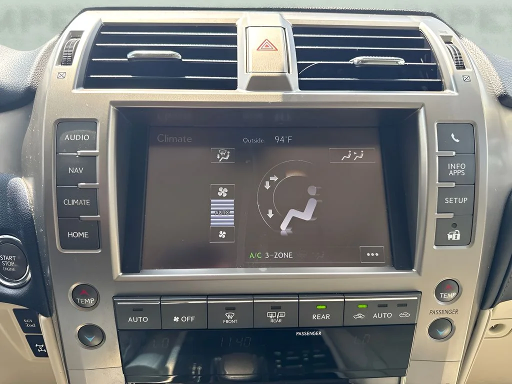 Used 2021 White Lexus 460 image 13