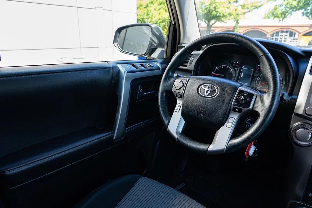 Used 2020 Gray Toyota SR5 image 11