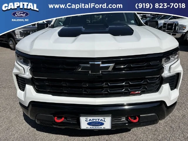 Used 2025 White Chevrolet LT Trail Boss image 10