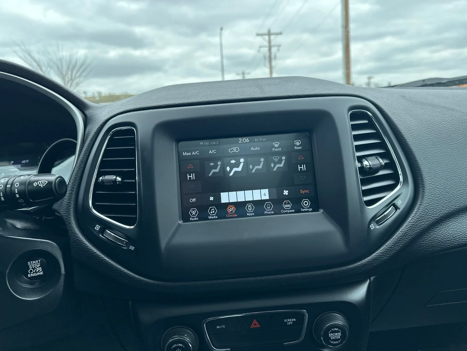 Used 2021 Blue Jeep Latitude image 47