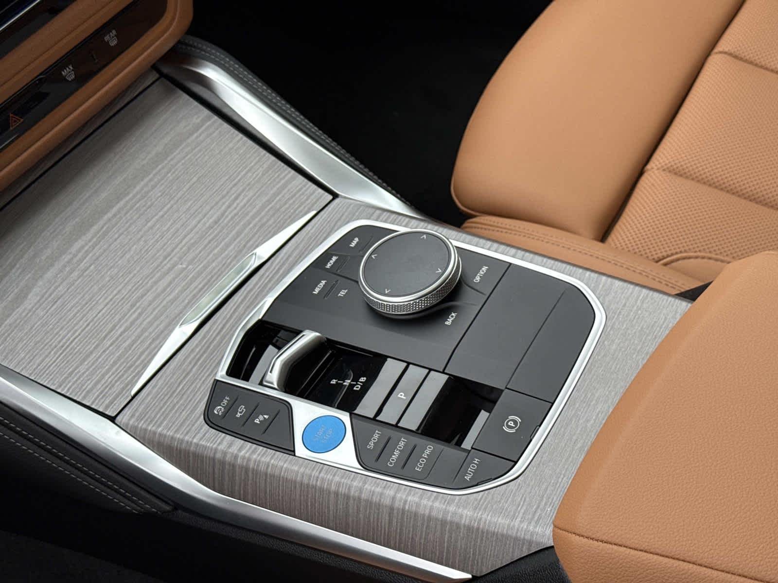 New 2026 Black Sapphire Metallic BMW xDrive40 image 21