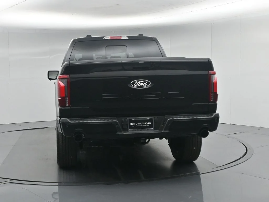 New 2026 Agate Black Metallic Ford Lariat image 30