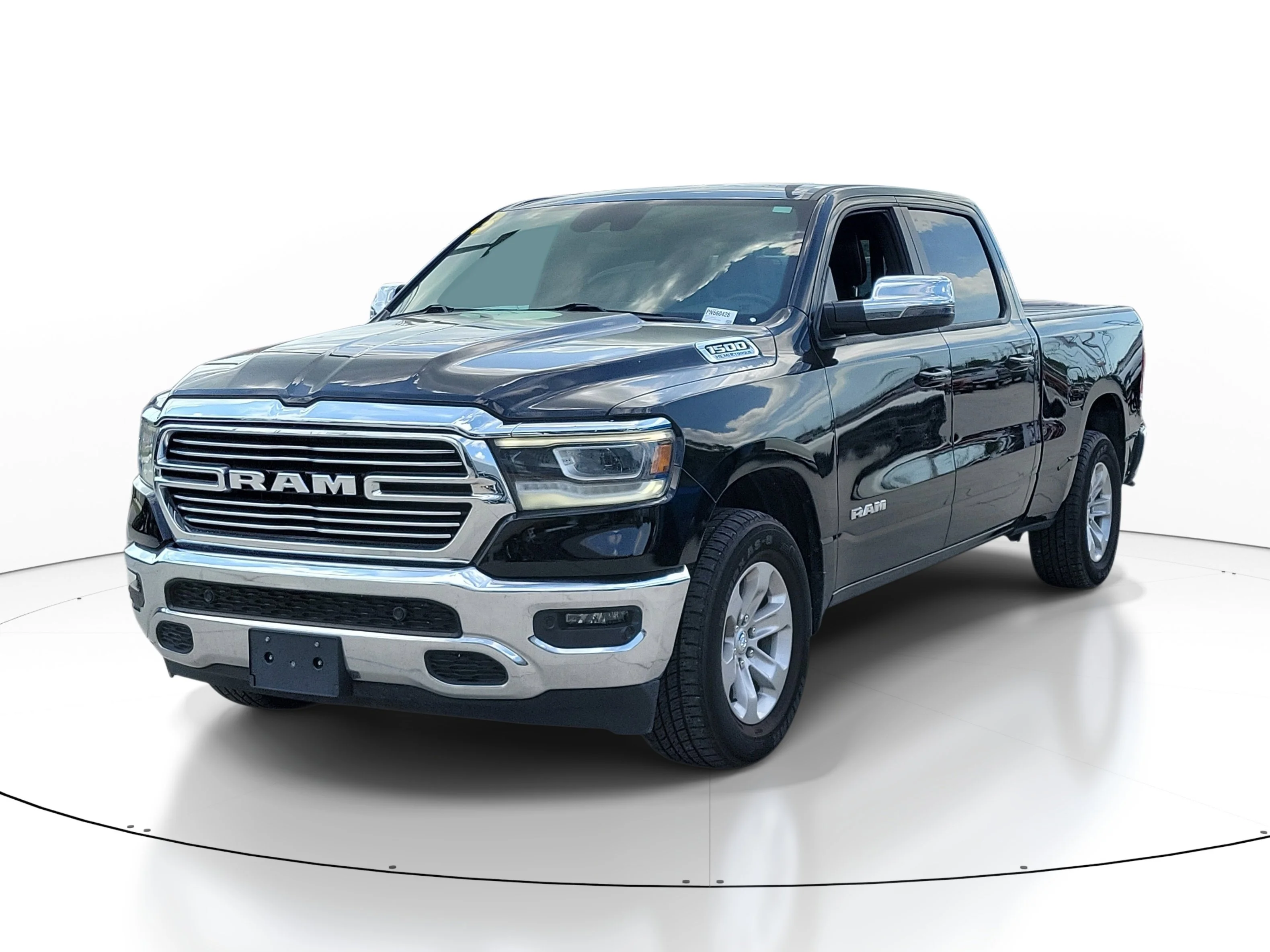 Used 2023 Diamond Black Crystal Pearlcoat Ram Laramie image 3