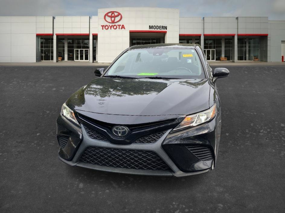 Used 2019 Midnight Black Metallic Toyota SE image 13