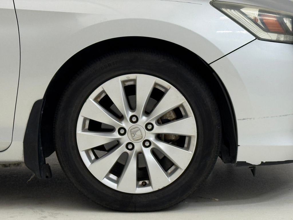 Used 2014 Alabaster Silver Metallic Honda EX-L image 6