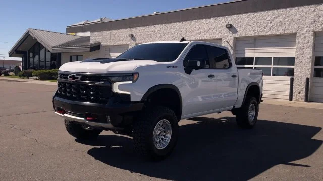 Used 2026 White Chevrolet ZR2 image 5