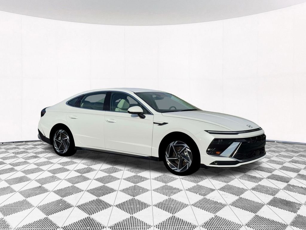 New 2026 White Hyundai SEL Sport image 16
