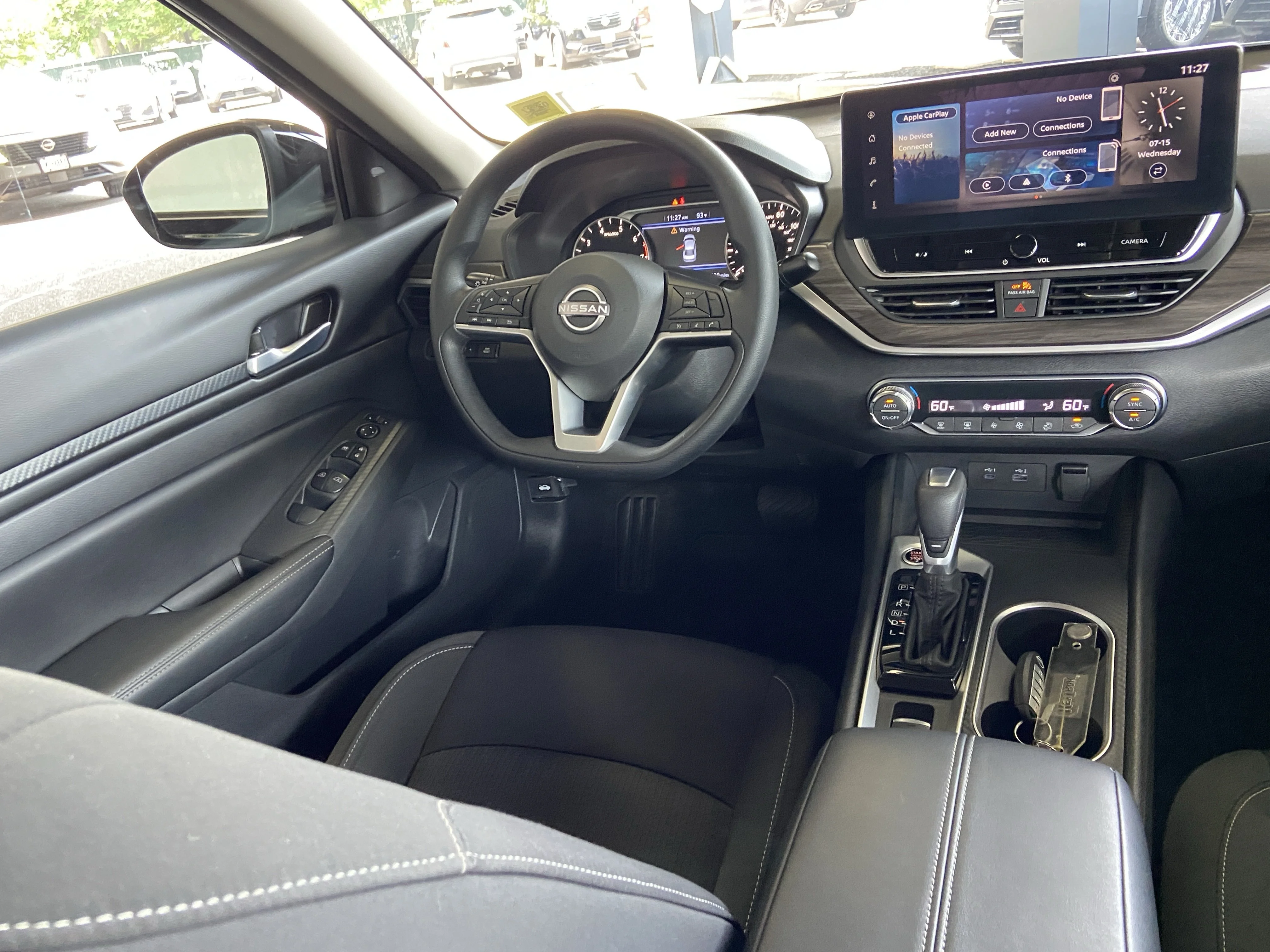 2025 Nissan Altima SV - Photo 15