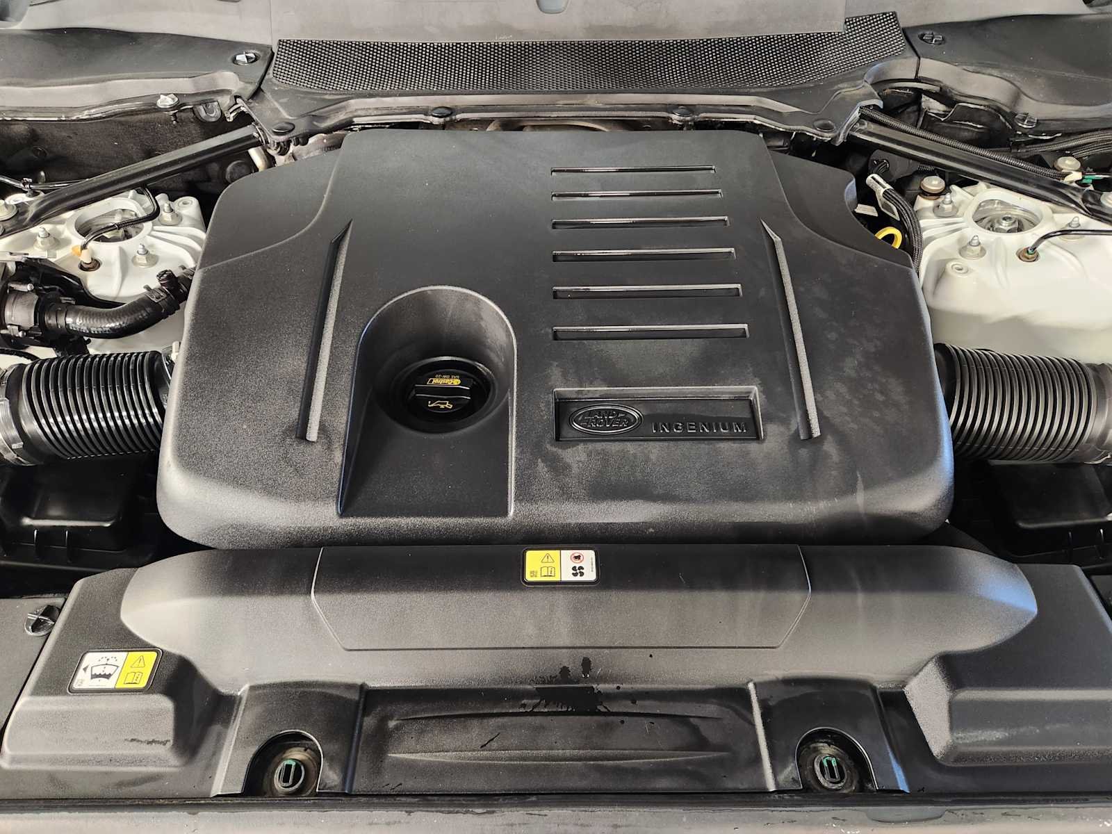 Used 2020 Fuji White Land Rover HSE - Turbo i6 MHEV image 33