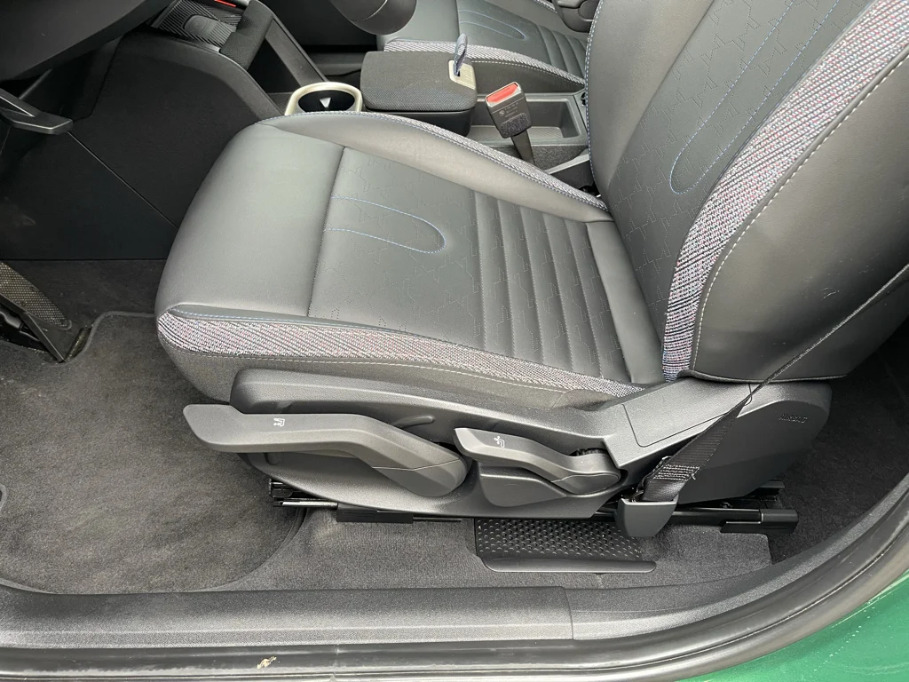 2025 MINI Countryman S - Photo 21