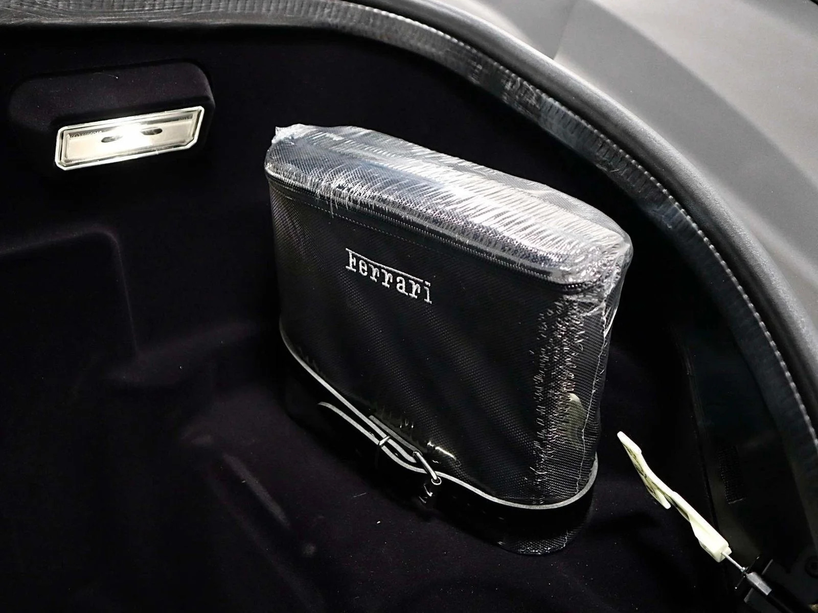 Certified Used 2022 Blu Corsa Ferrari  image 12