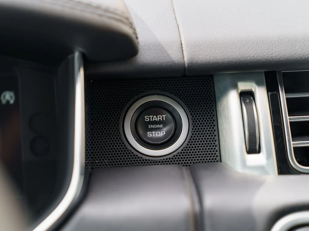Used 2019  Land Rover 3.0L V6 Supercharged HSE image 28