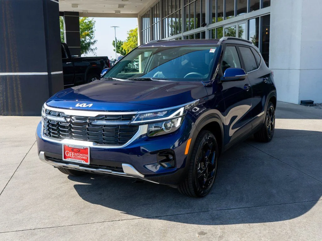 New 2026 Dark Ocean Blue Kia EX image 3