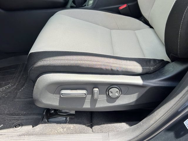 2025 Honda CR-V EX - Photo 17