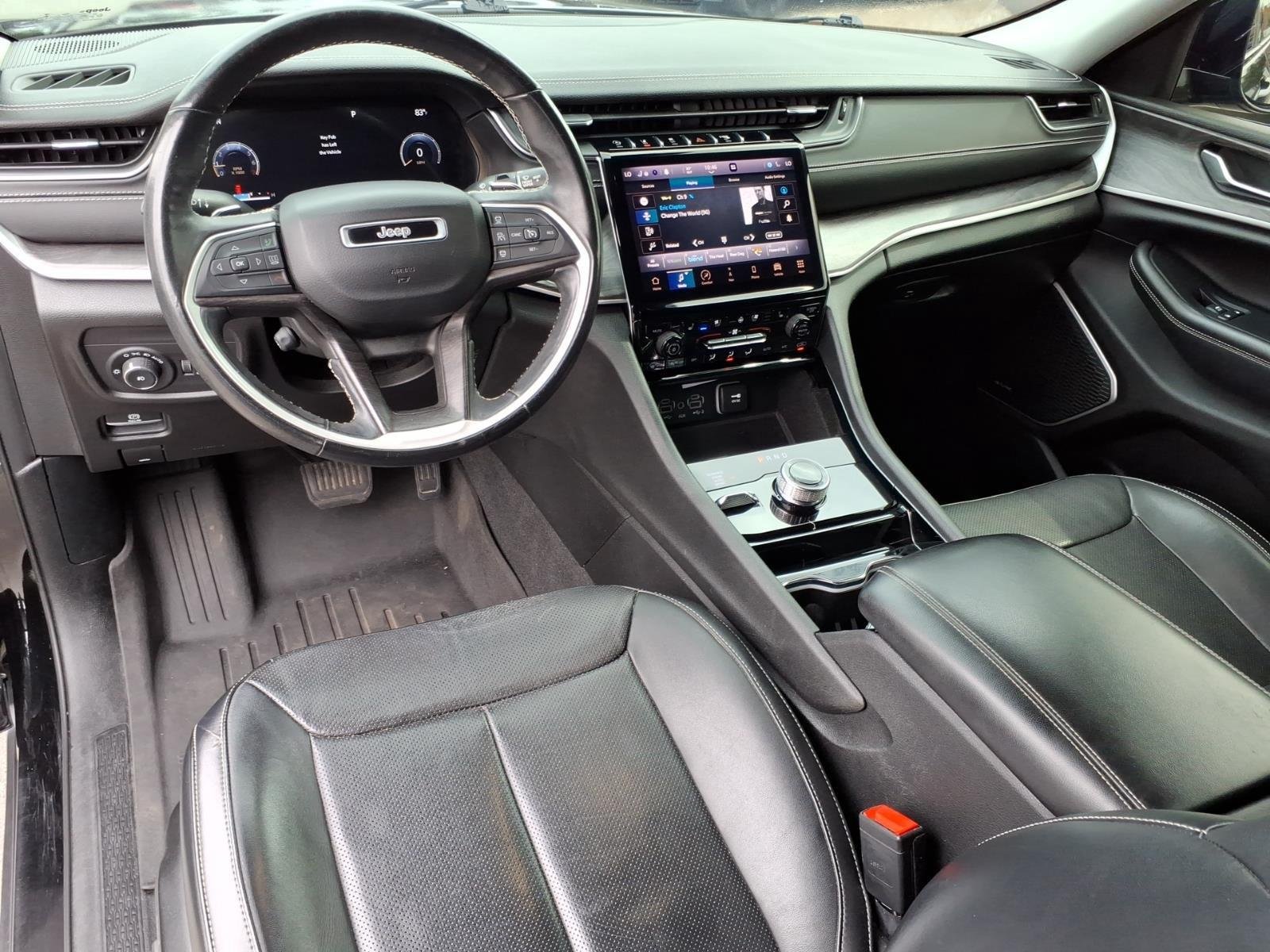 Used 2021 Diamond Black Crystal Pearlcoat Jeep Limited image 22