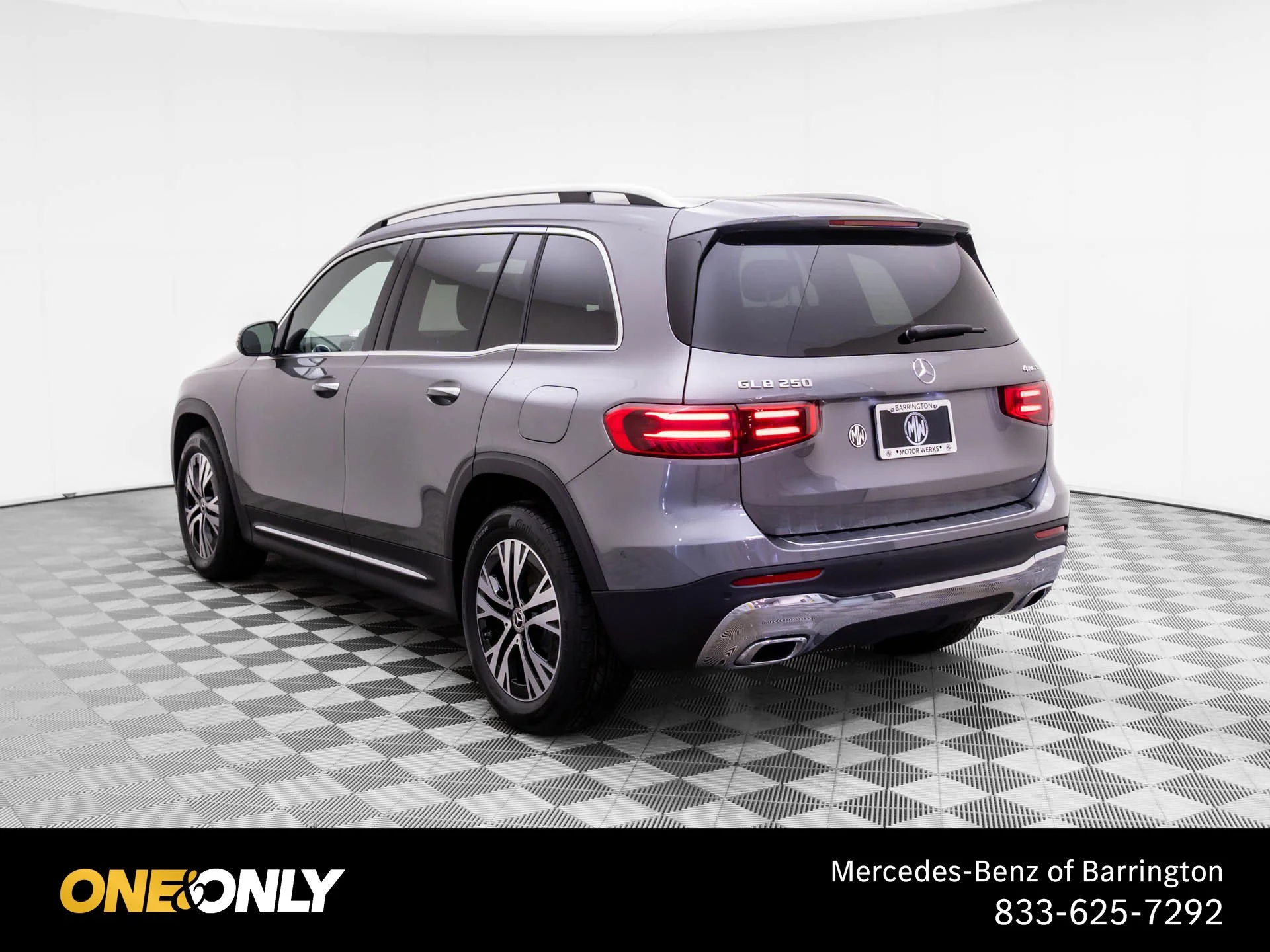 New 2026 Gray Mercedes-Benz GLB 250 image 3