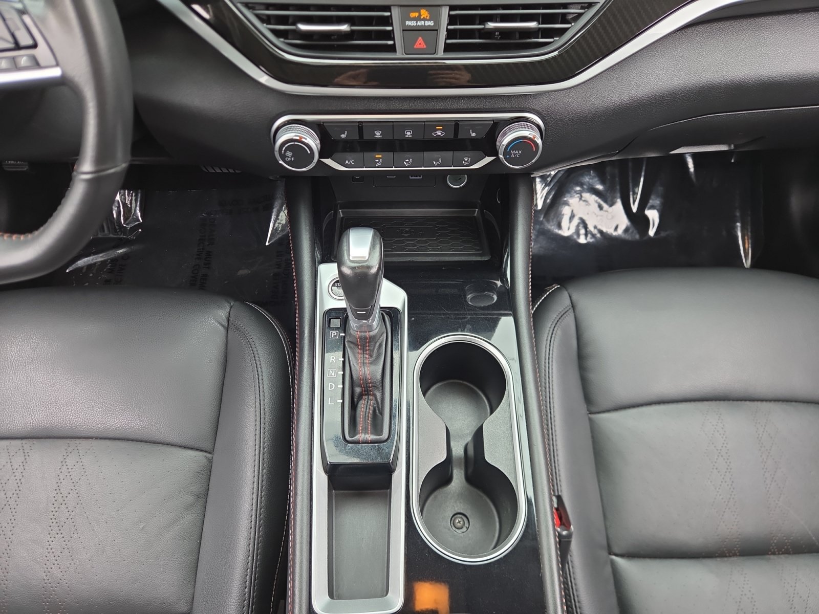 2024 Nissan Altima SR - Photo 11