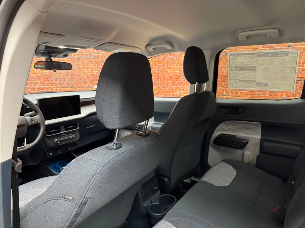 New 2026 Shadow Black Ford XLT image 25