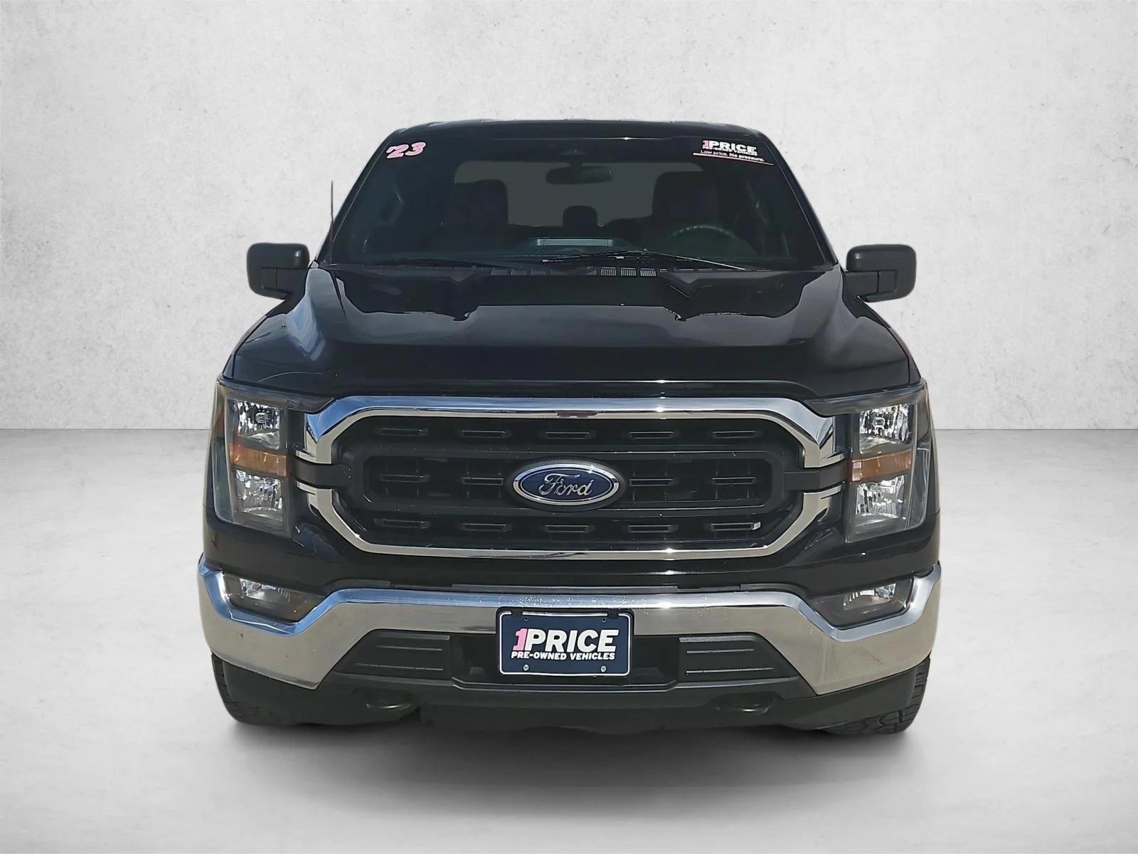 Certified Used 2023 Agate Black Metallic Ford XLT image 2
