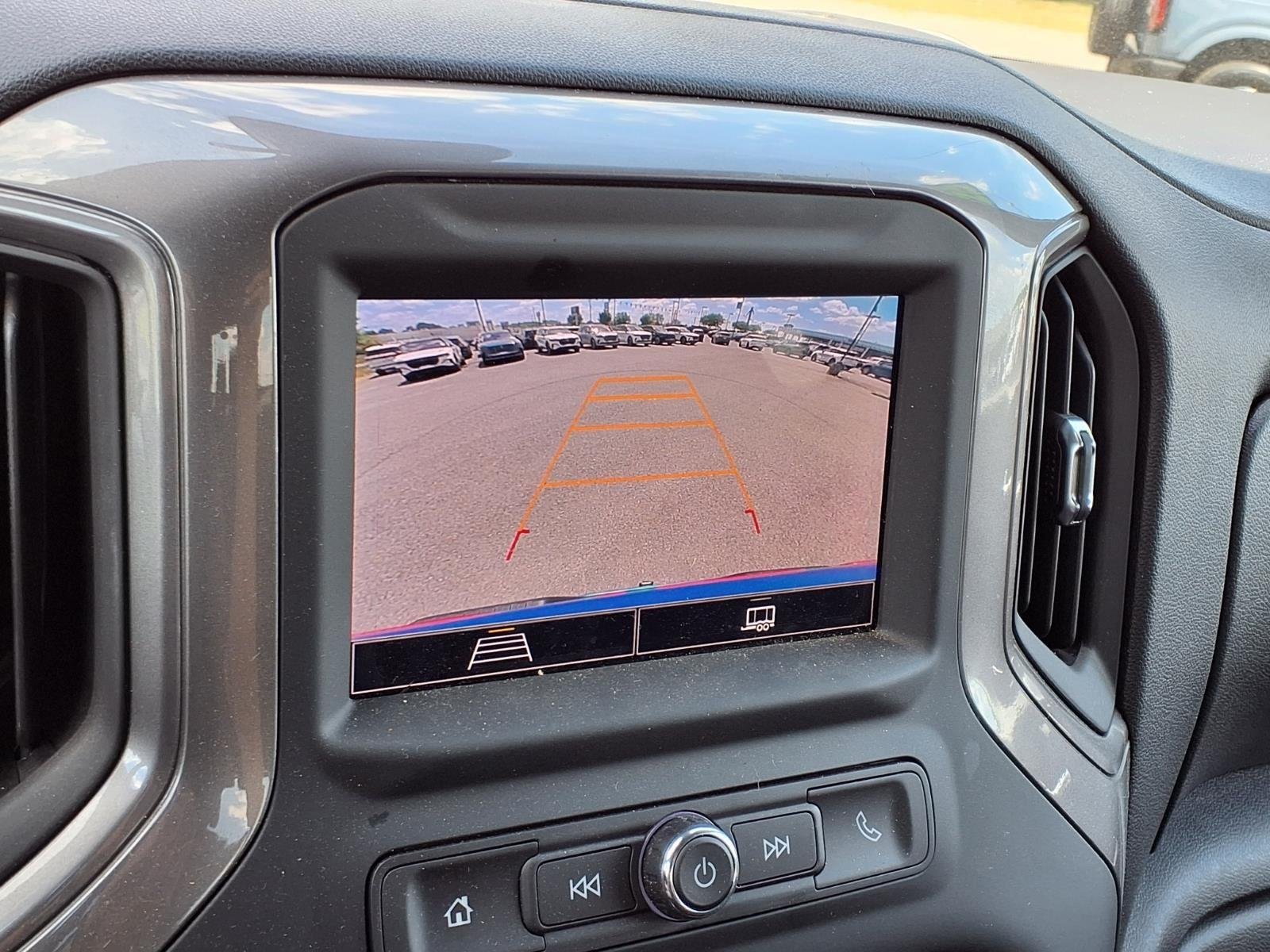 Used 2025  CHEVROLET CUSTOM image 4