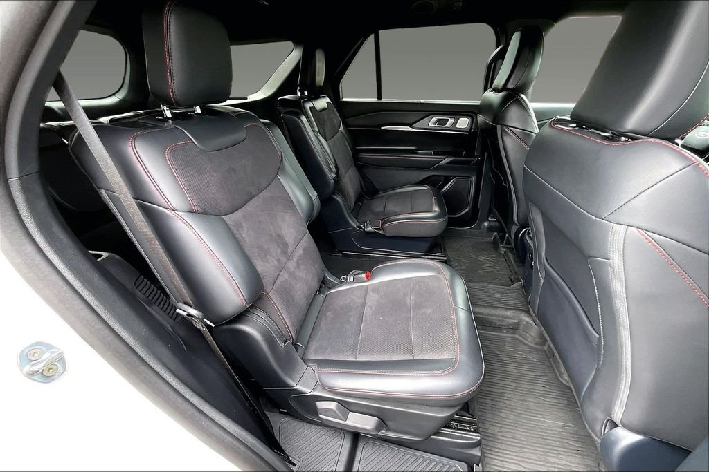 Used 2025 White Metallic Ford ST image 16