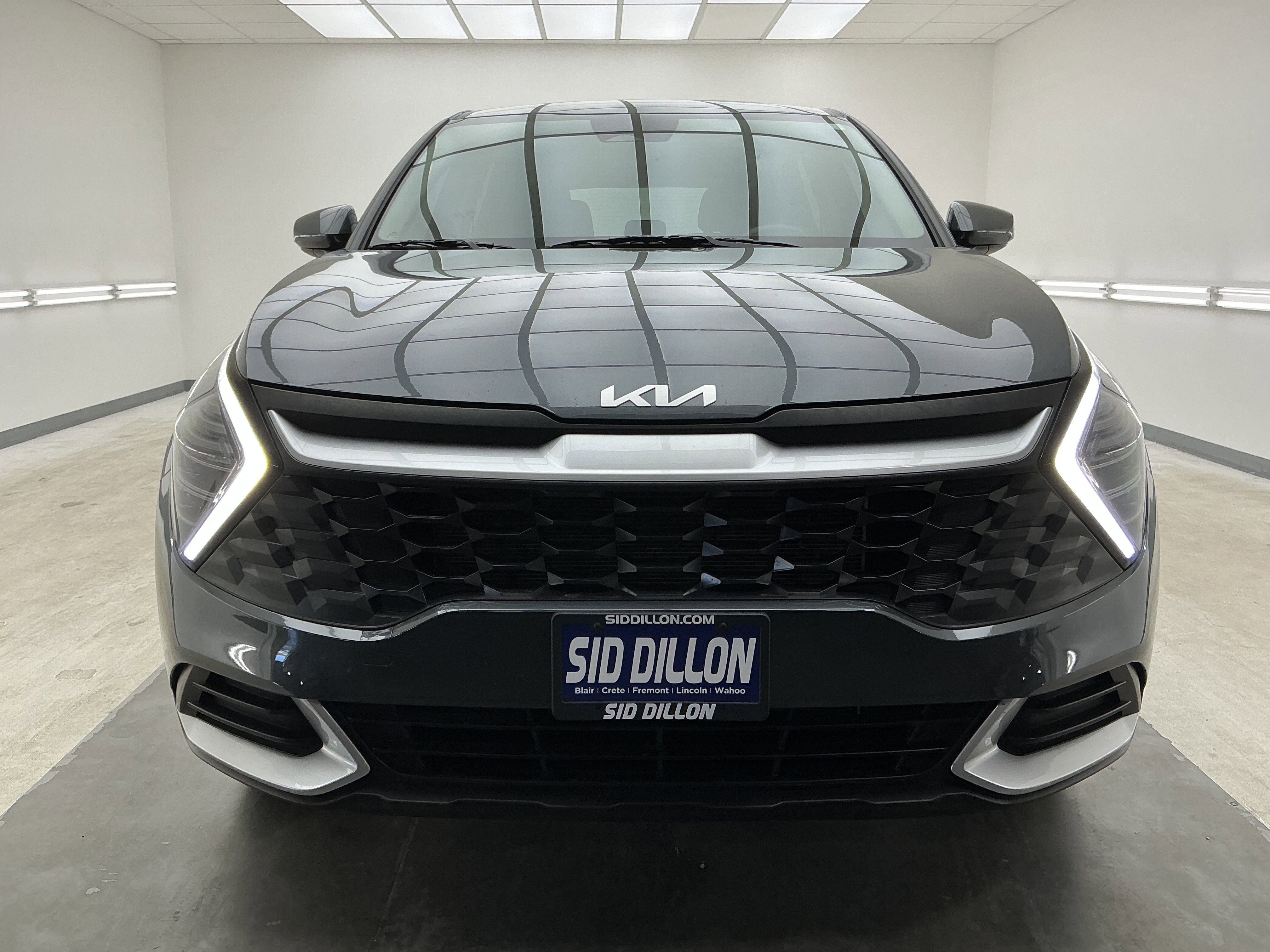 Used 2024 Gravity Gray Kia LX image 2