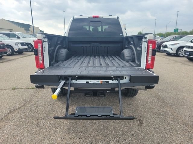 New 2026 Star White Metallic Tri-Coat Ford F-250® King Ranch® image 77
